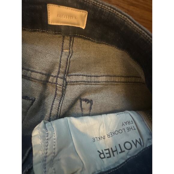 Women 25 MOTHER Denim The Looker Ankle Fray Groovin Jeans Cropped Blue Pants - Picture 4 of 7